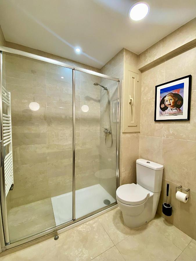 Abbott - 1 Min From The - 100m2 - Sleeps 8 Appartement